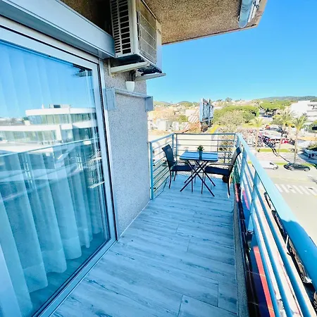 Salvis Balcon Y Piscina Apartment