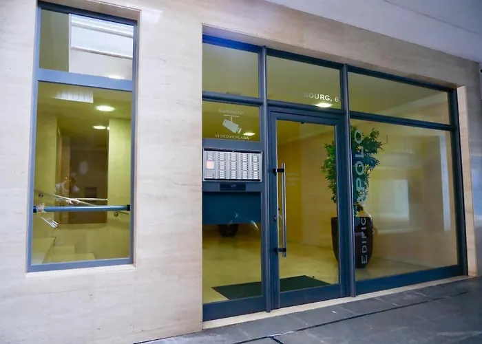 Apartamento con piscina y balcón recién reformado Appartamento *