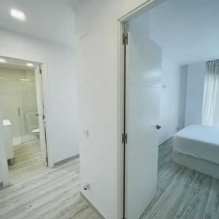 Apartamento con piscina y balcón recién reformado Appartamento *